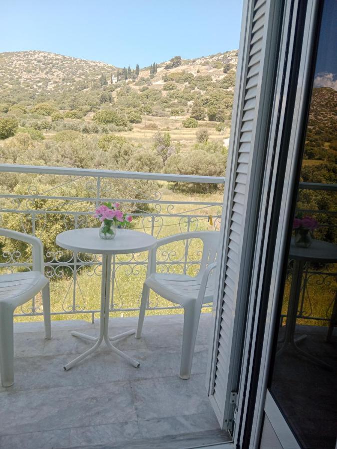 Sandalis Hotel Питагорио Екстериор снимка