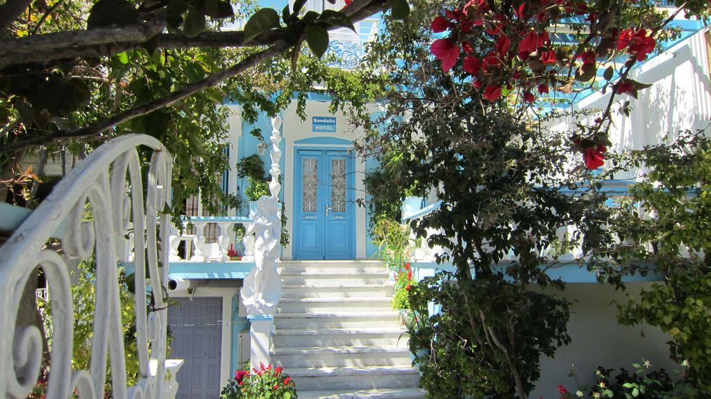 Sandalis Hotel Питагорио Екстериор снимка